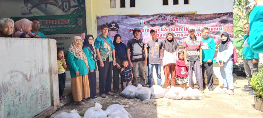 Pemberian Bantuan Ikan Konsumsi untuk Masyarakat